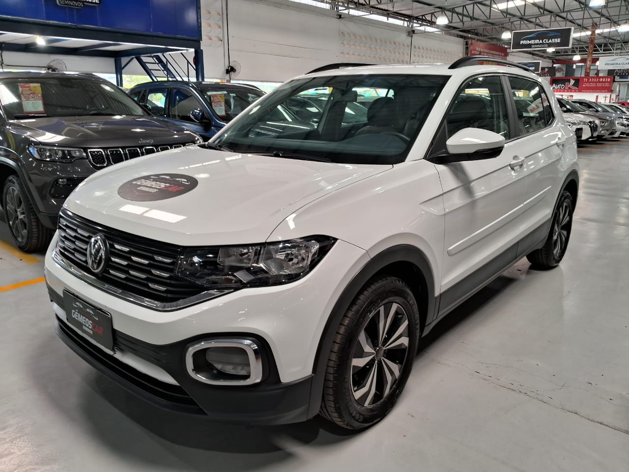 VOLKSWAGEN t cross sense ad