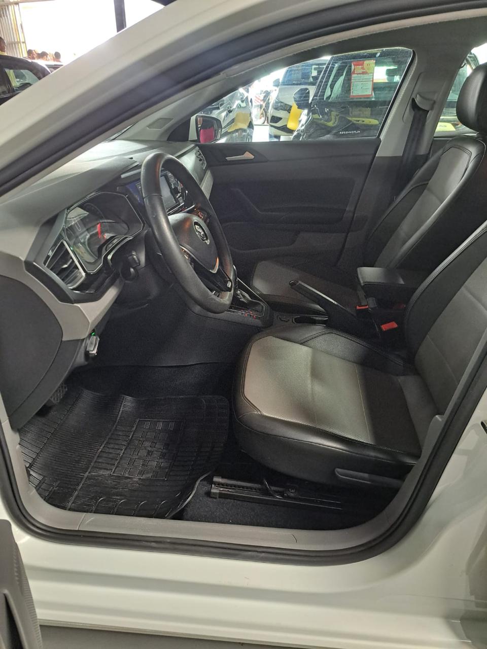 VOLKSWAGEN polo comfortline 1.0 tsi aut