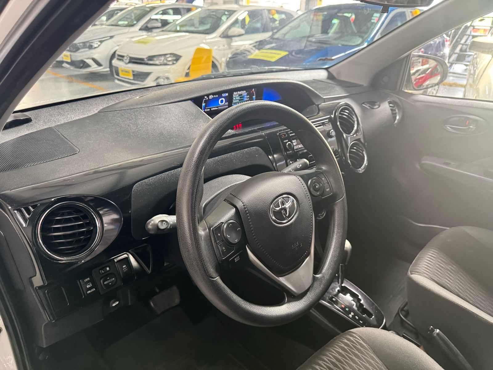 TOYOTA etios sd xplus at