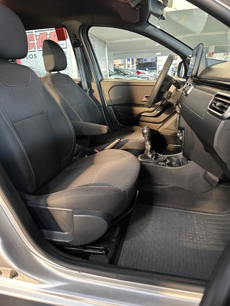 RENAULT oroch 16 4x2
