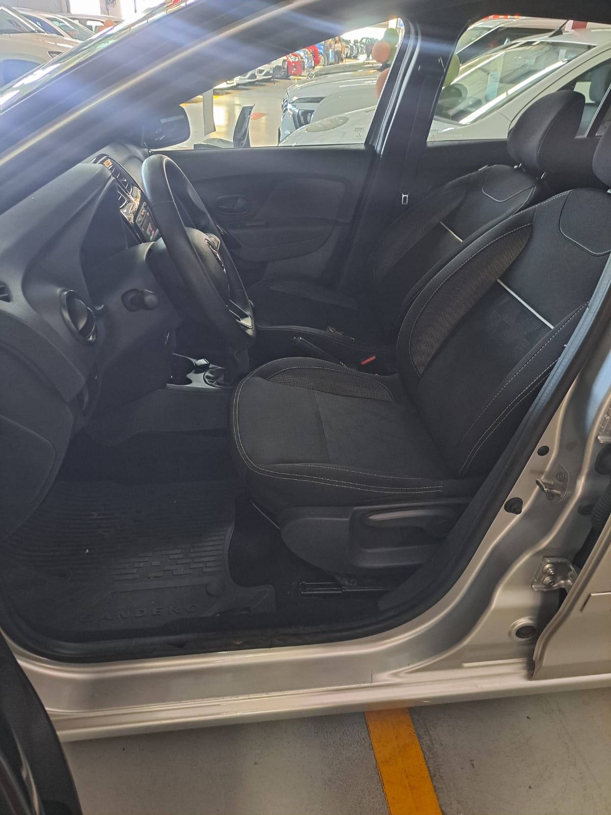 RENAULT SANDERO
