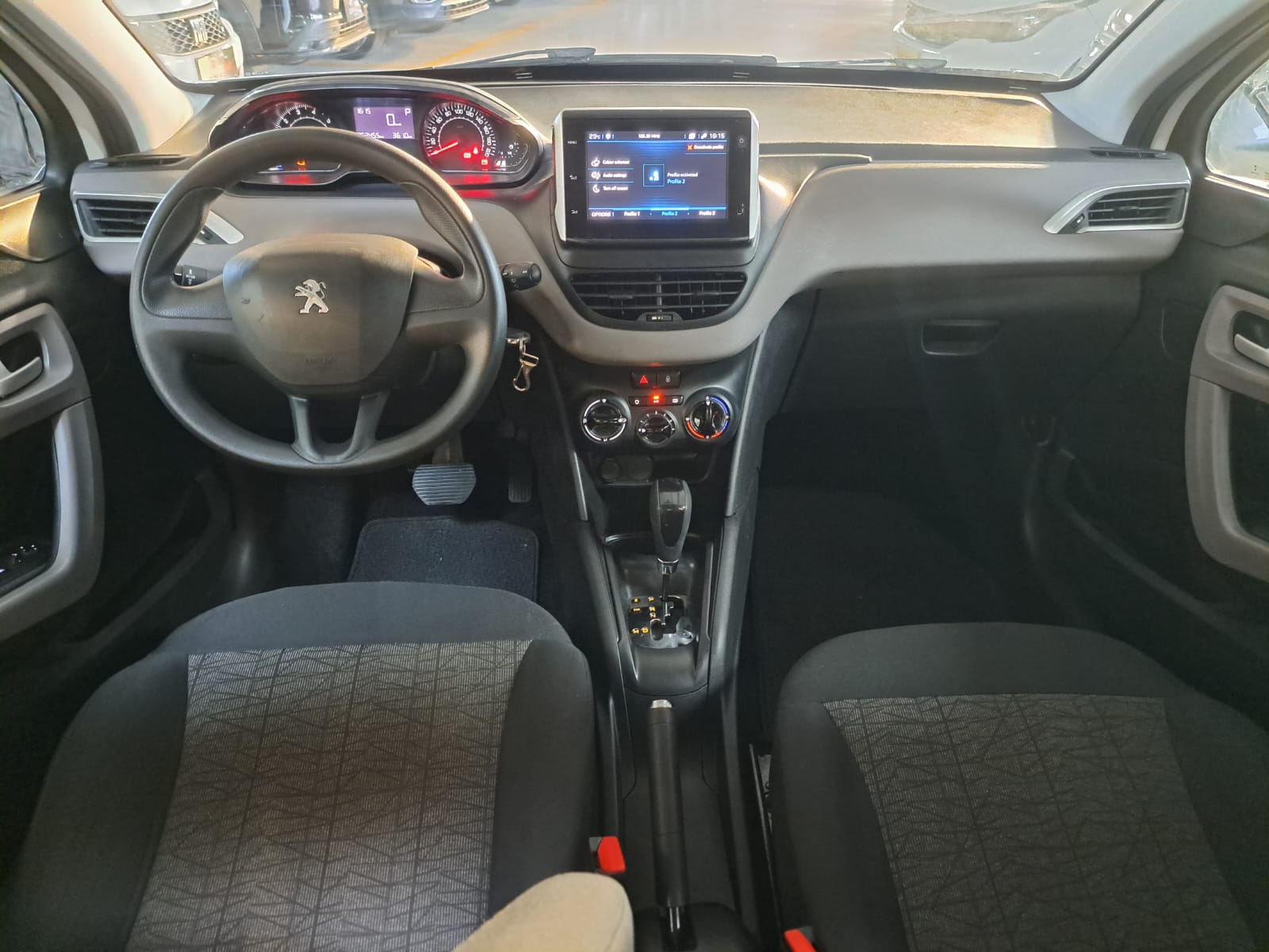 PEUGEOT 208 active pack