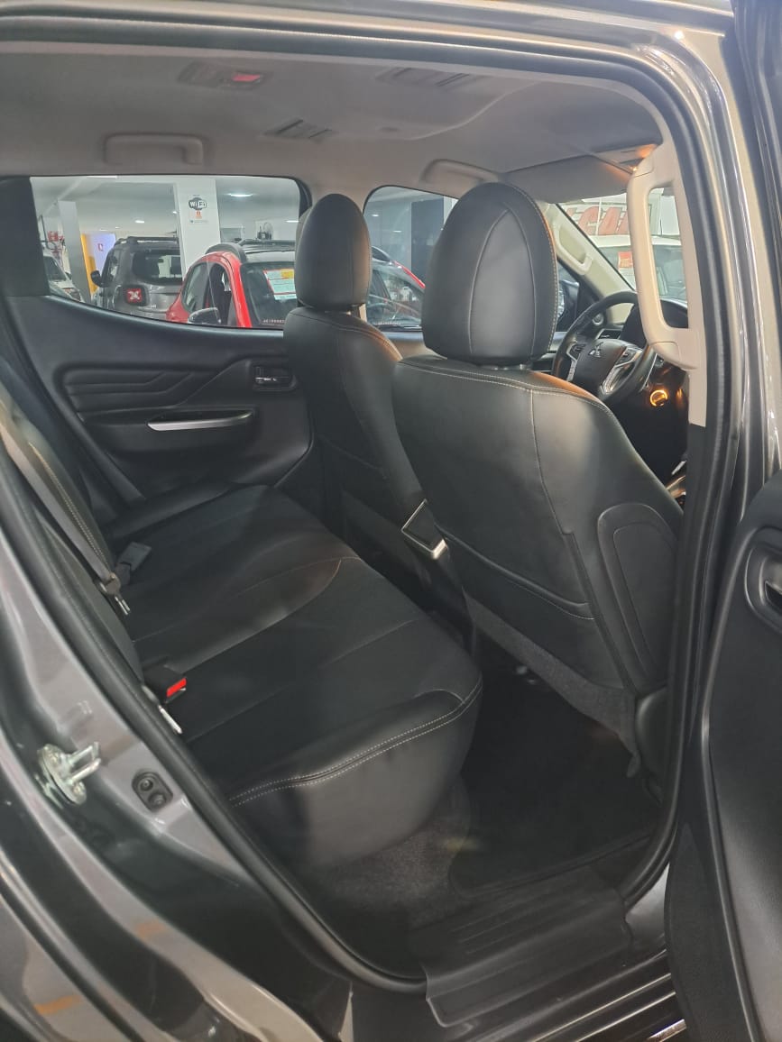 MITSUBISHI l200 triton 2.4 16v turbo diesel sport hpe- s cd 4p 4x4 aut