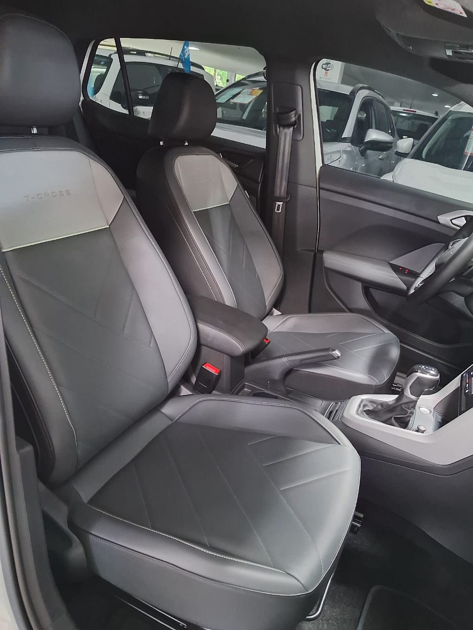 VOLKSWAGEN t cross comfortline tsi at