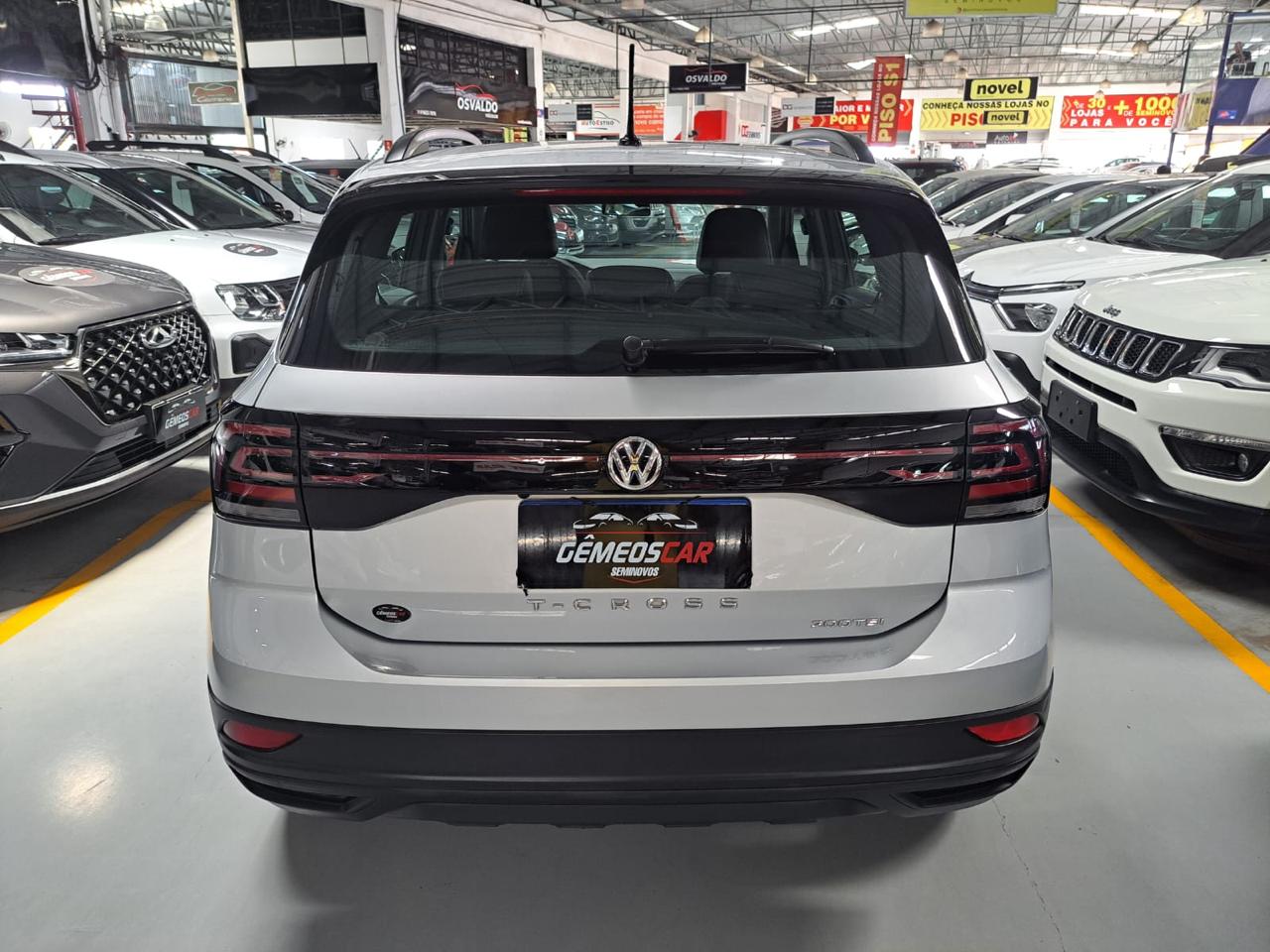 VOLKSWAGEN t cross sense ad