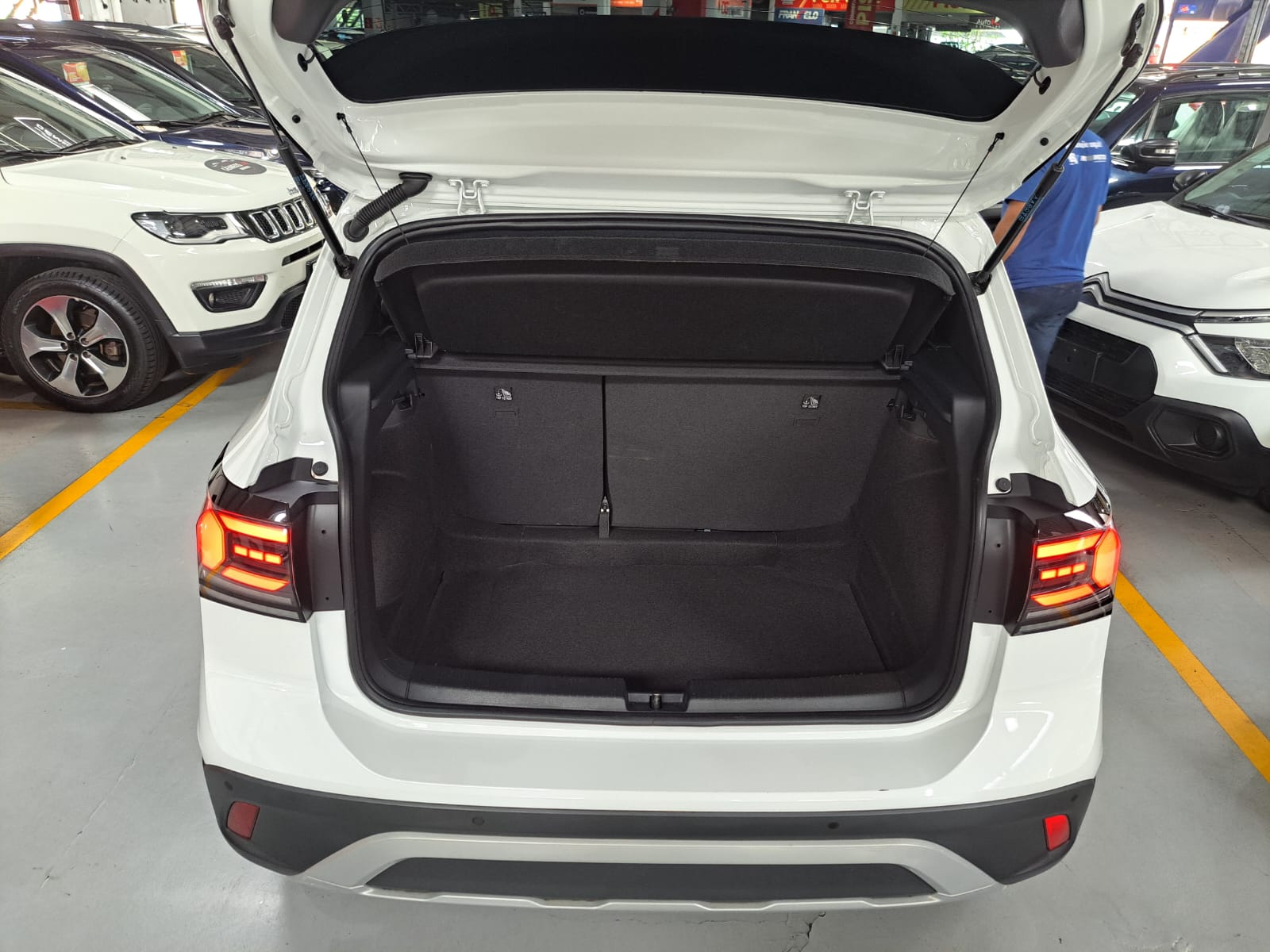 VOLKSWAGEN t cross comfortline tsi at