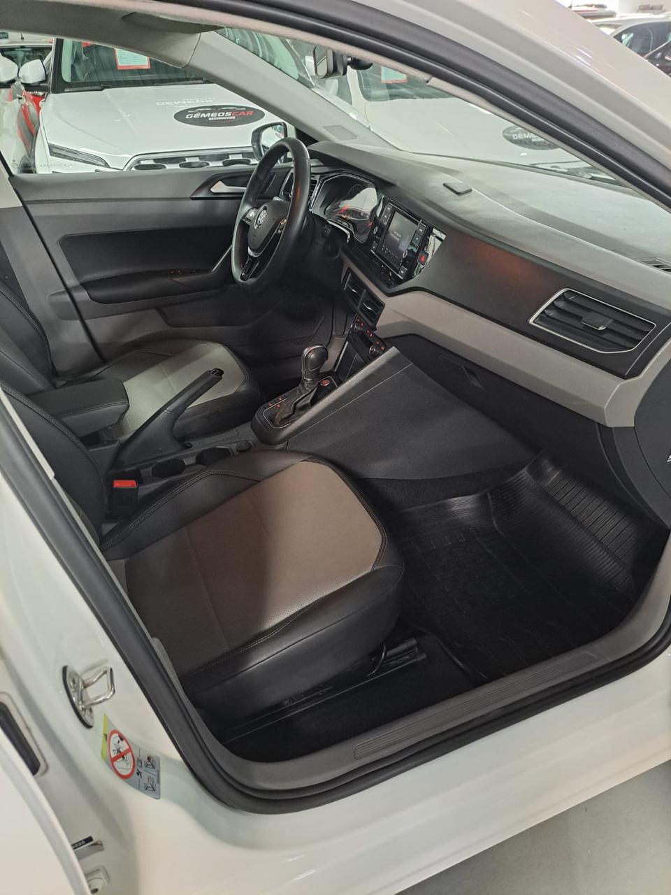 VOLKSWAGEN polo comfortline 1.0 tsi aut