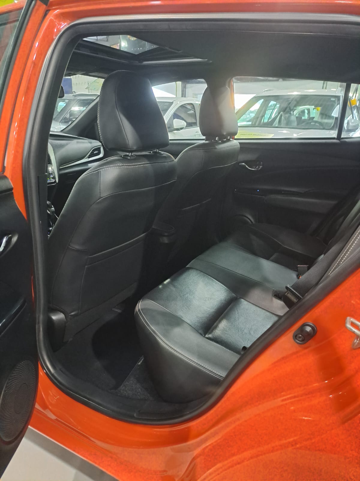 TOYOTA yaris sa xls15cnt