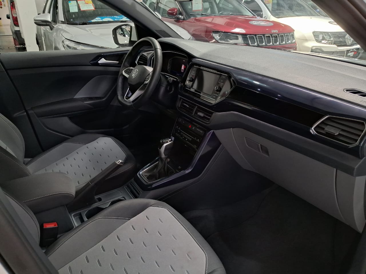 VOLKSWAGEN t cross tsi