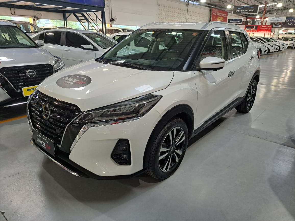 NISSAN kicks exclusi cvt