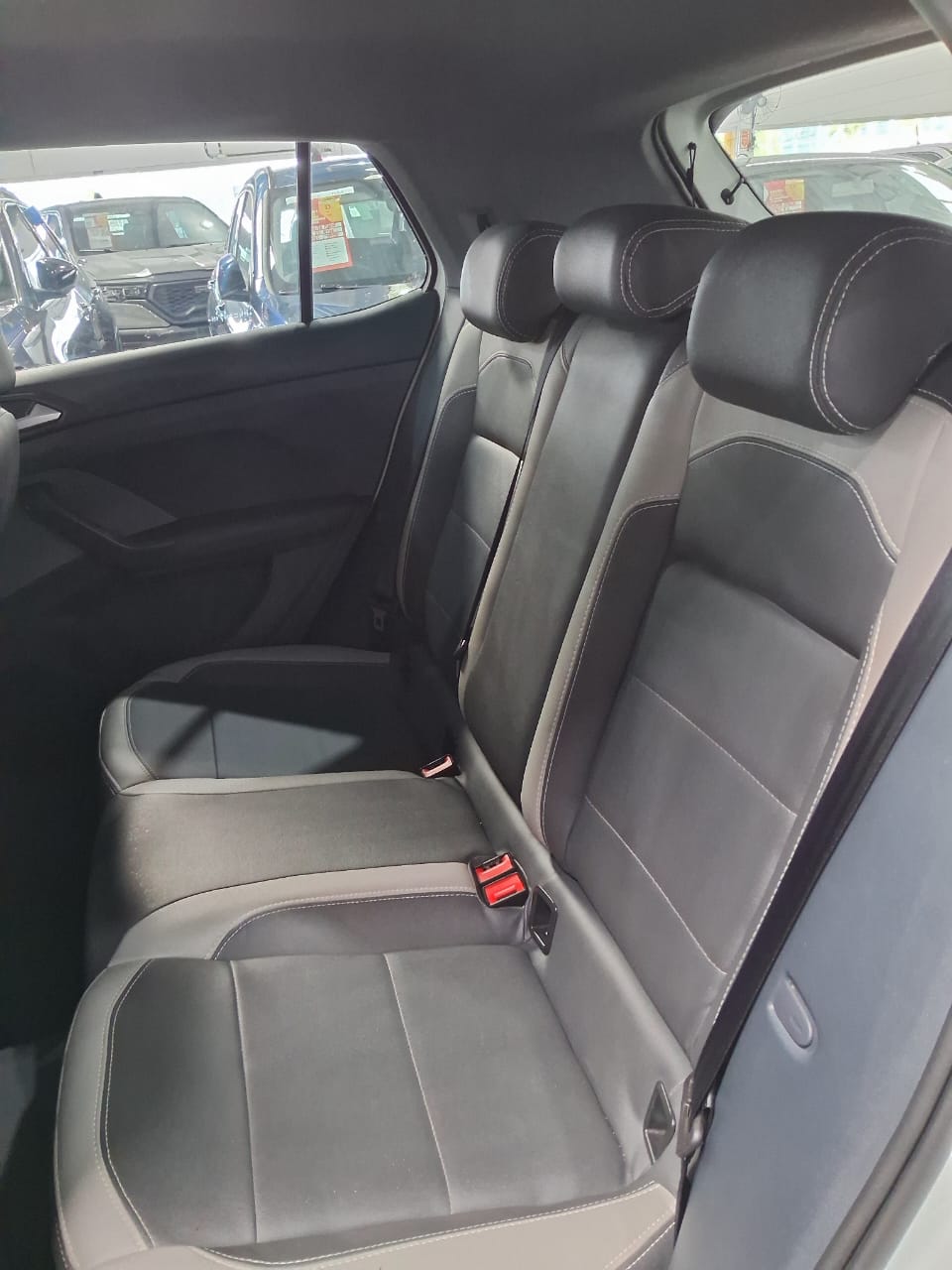 VOLKSWAGEN t cross sense ad