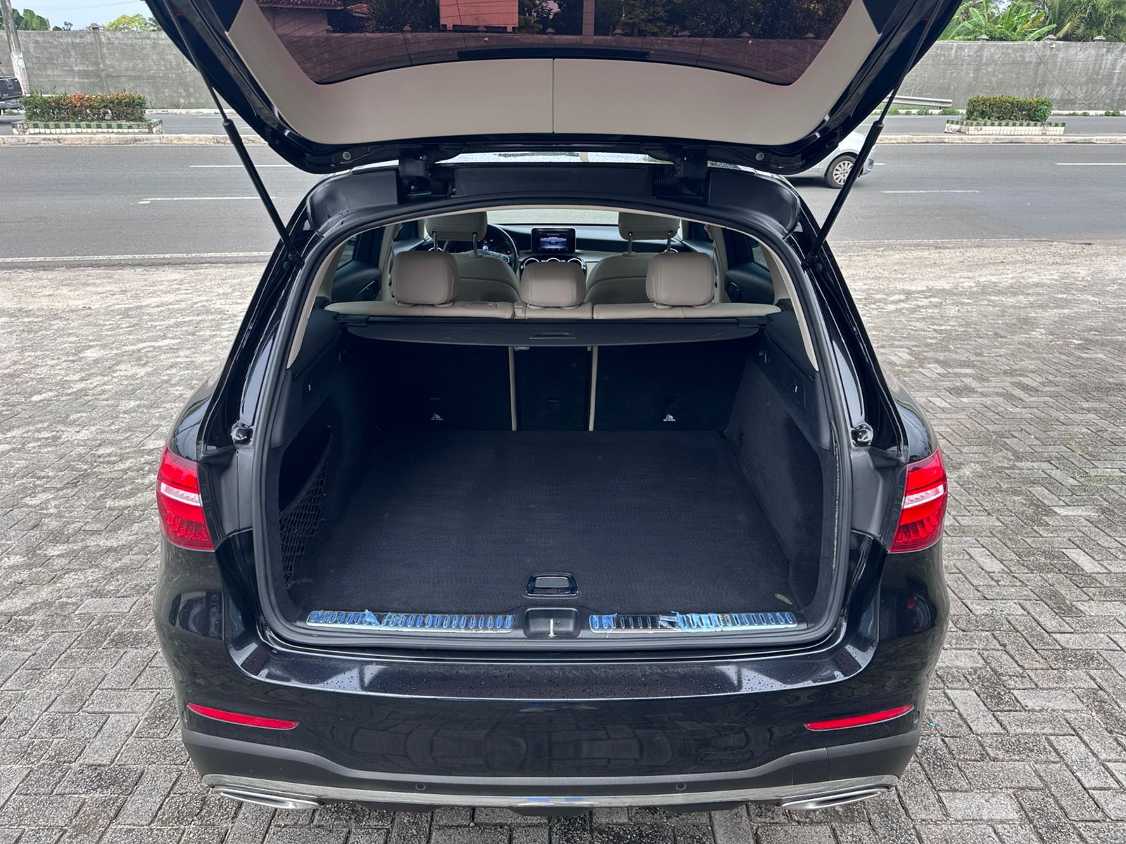 MERCEDES-BENZ GLC 250