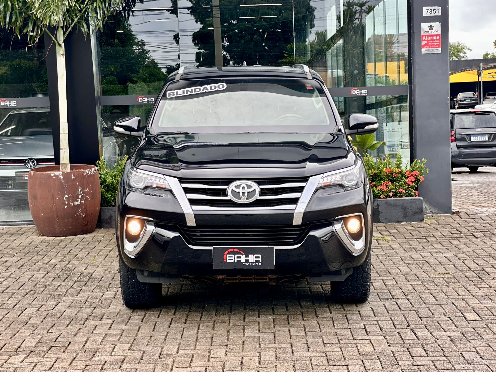 TOYOTA SW4