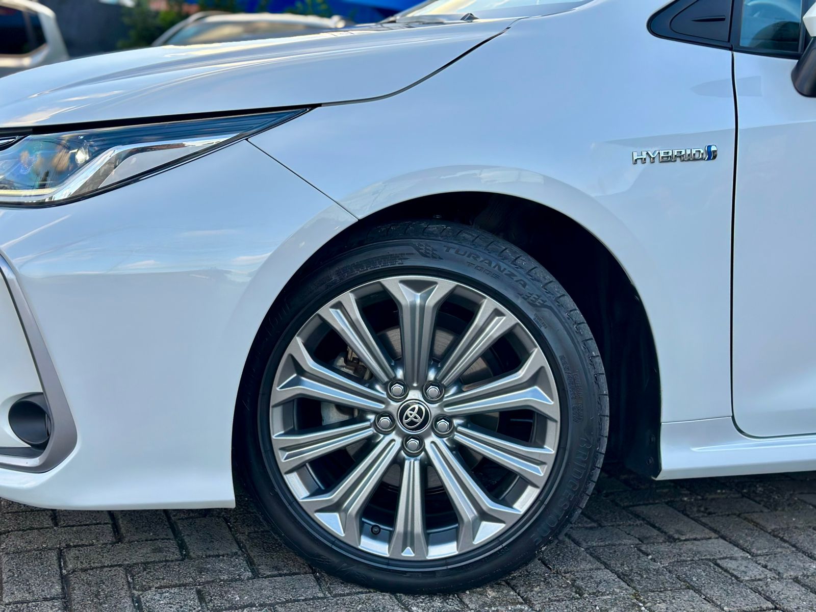 TOYOTA COROLLA