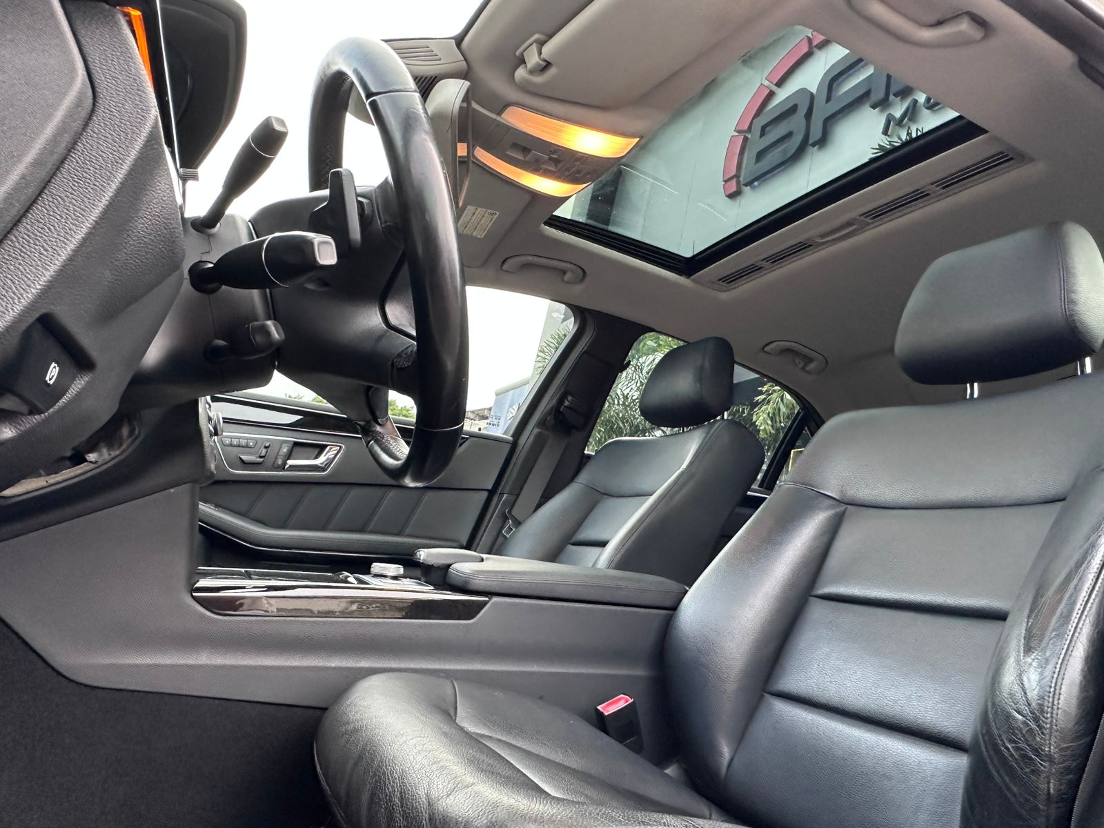 MERCEDES-BENZ E 250