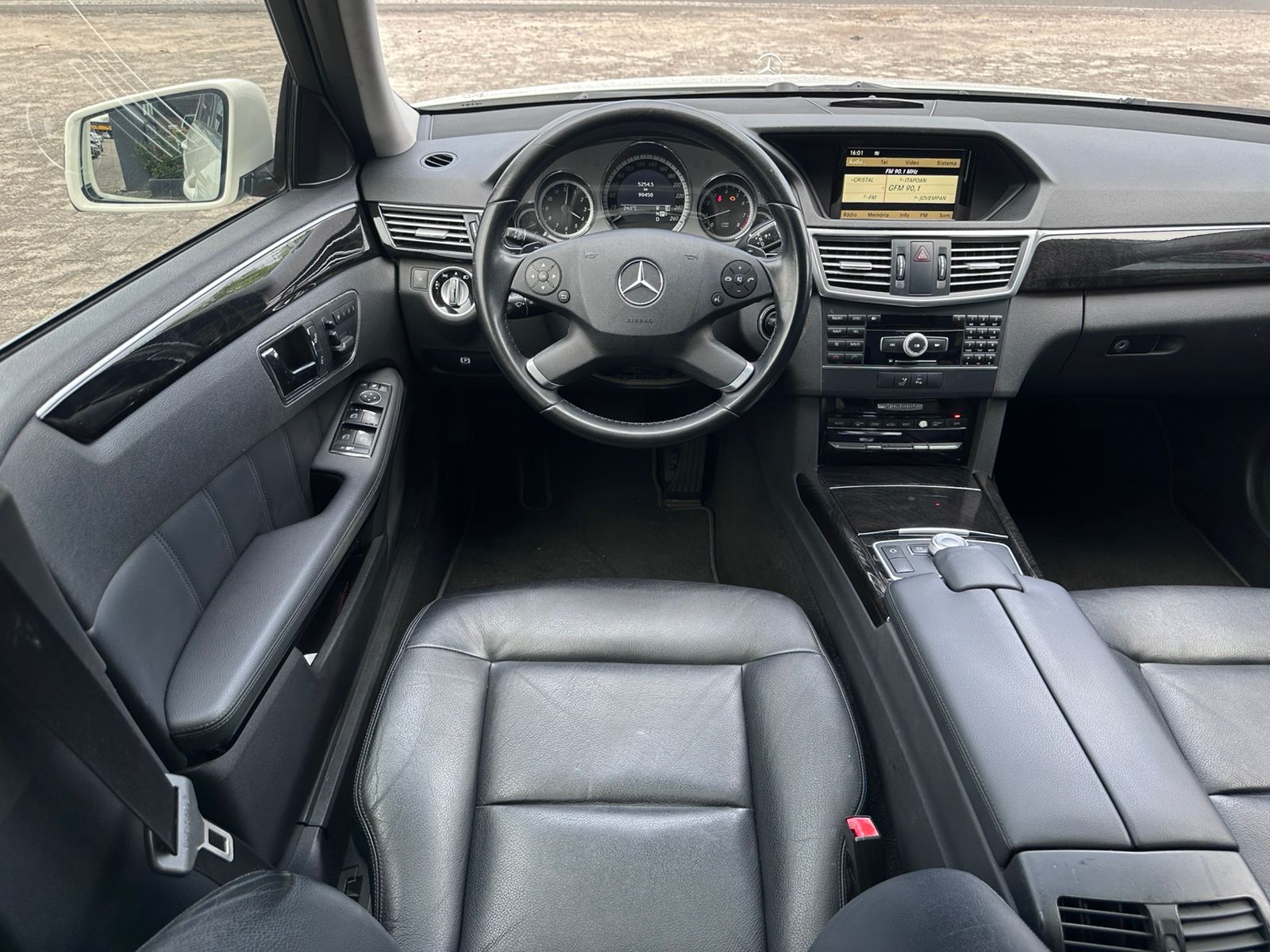 MERCEDES-BENZ E 250