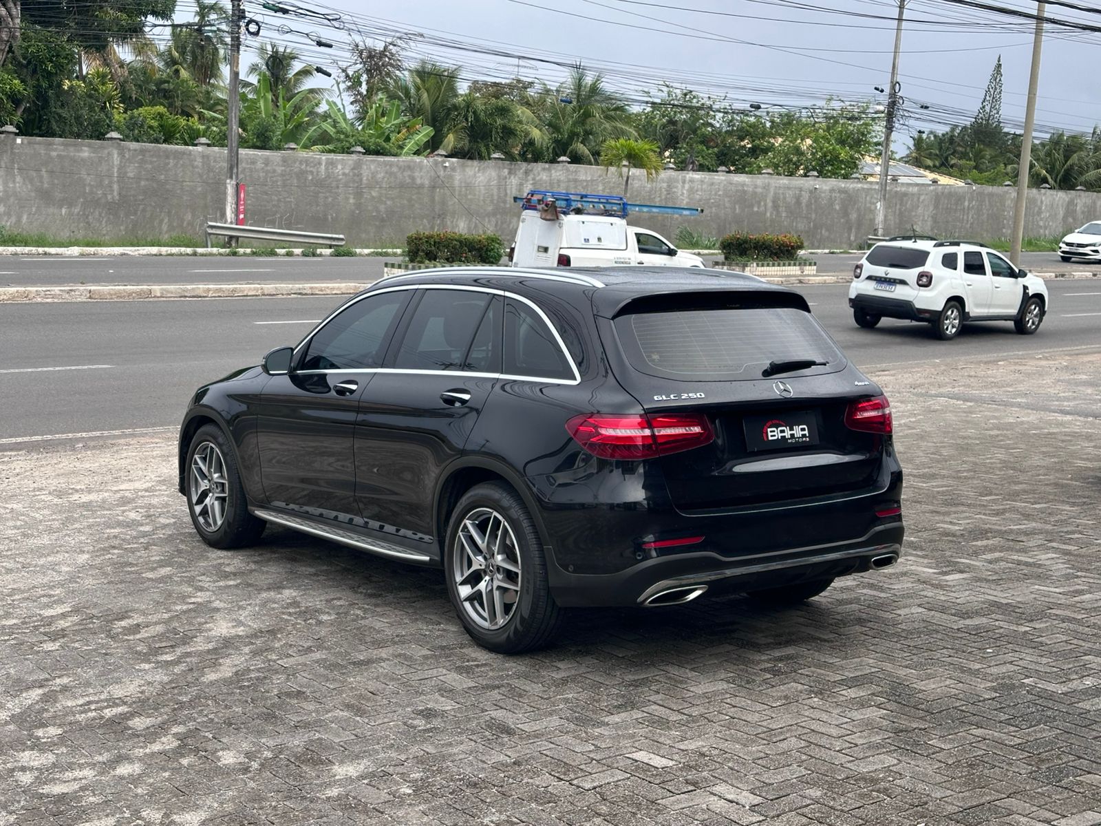 MERCEDES-BENZ GLC 250