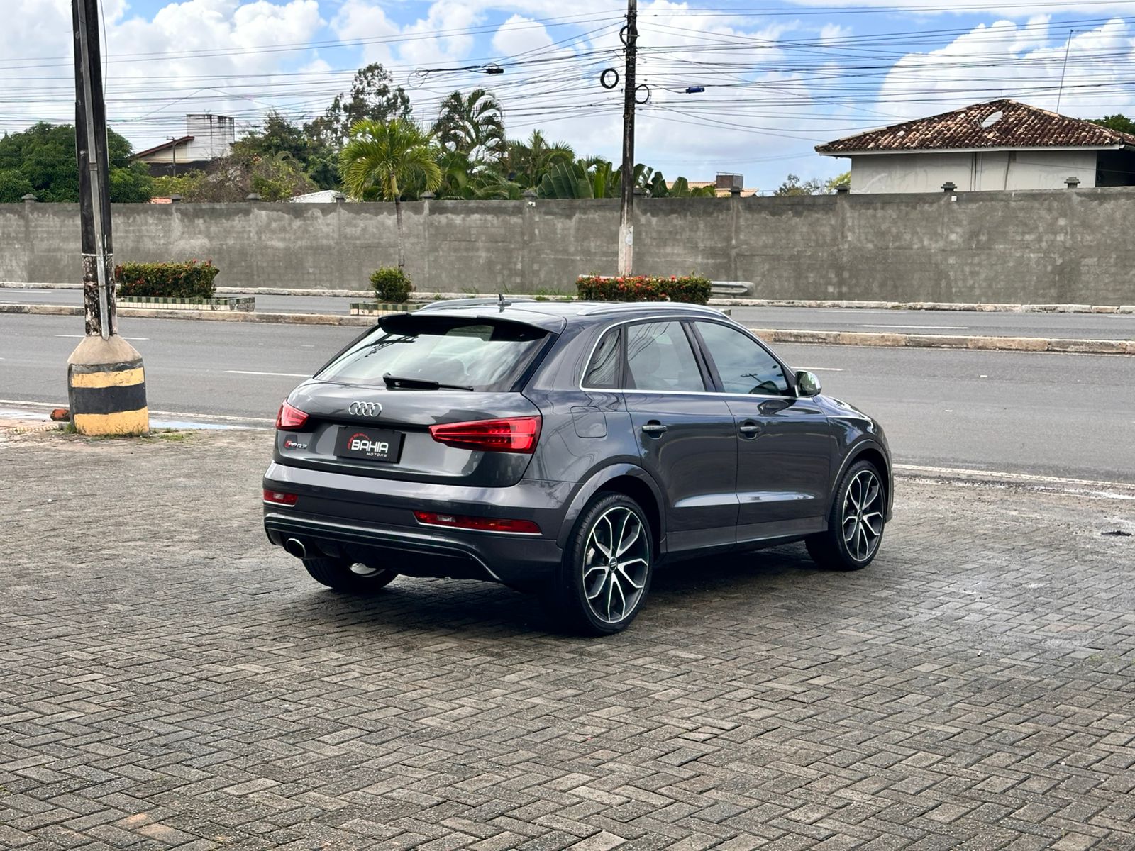 AUDI RS Q3