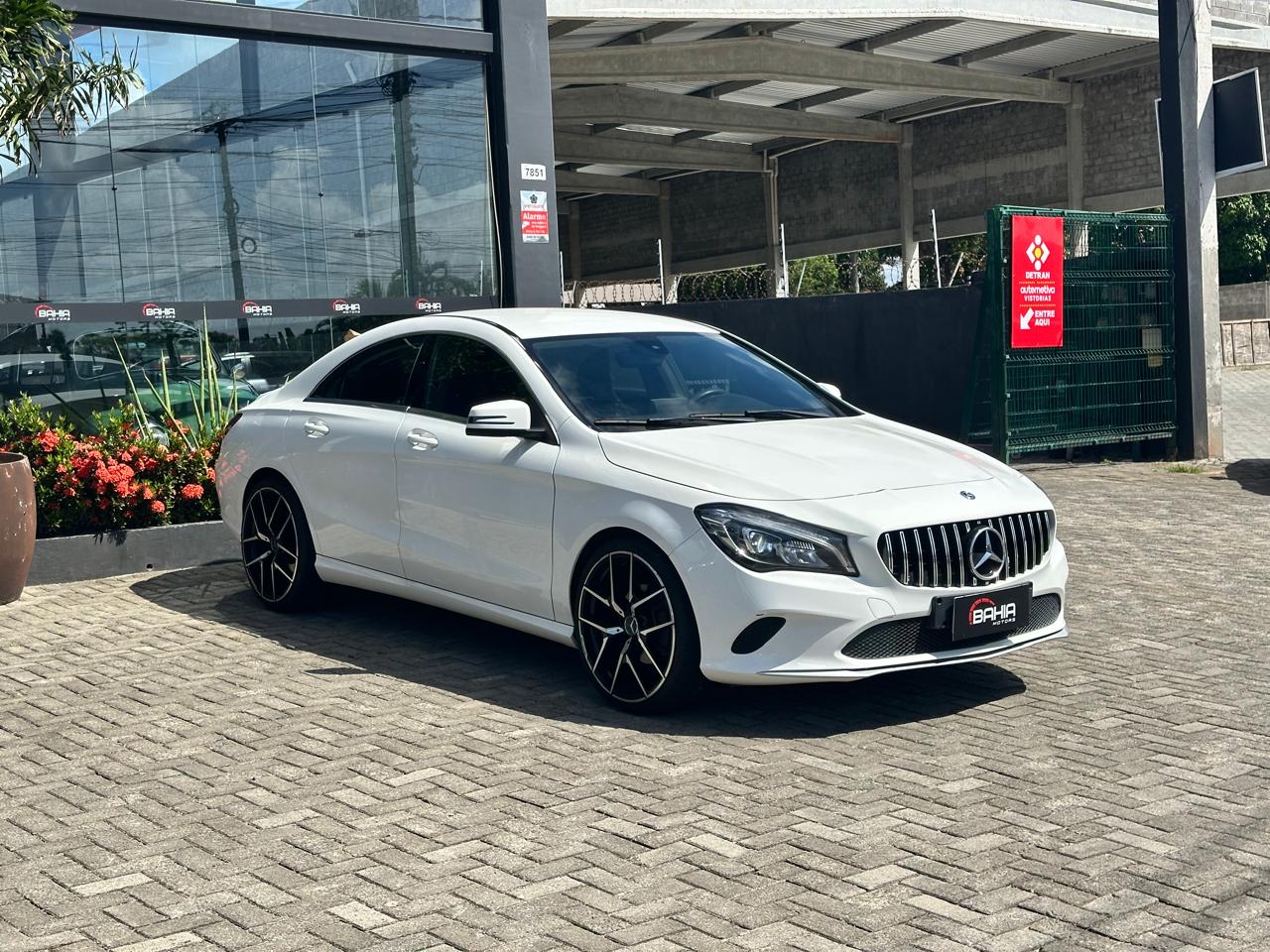 MERCEDES-BENZ CLA 180