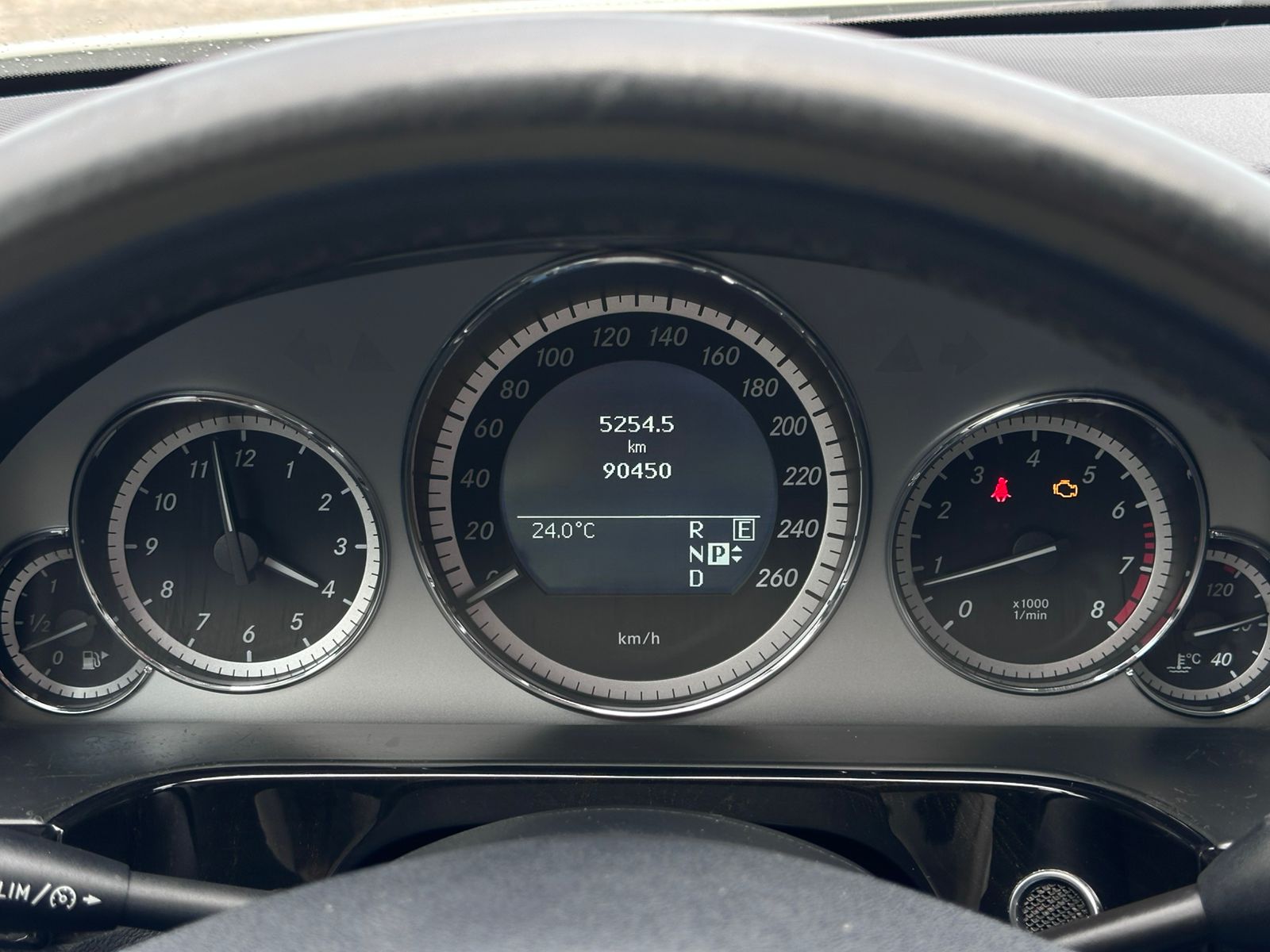MERCEDES-BENZ E 250