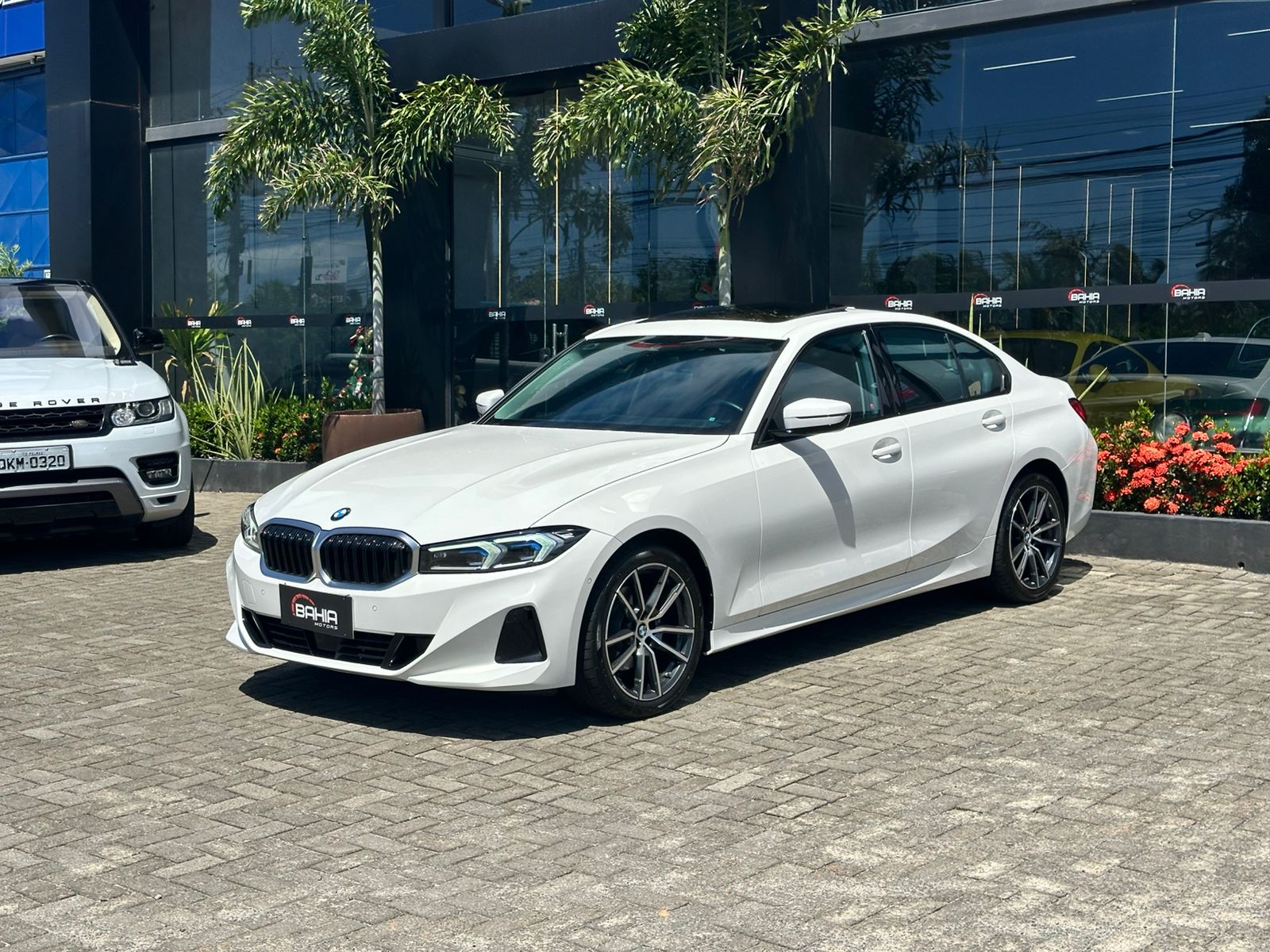 BMW 320i