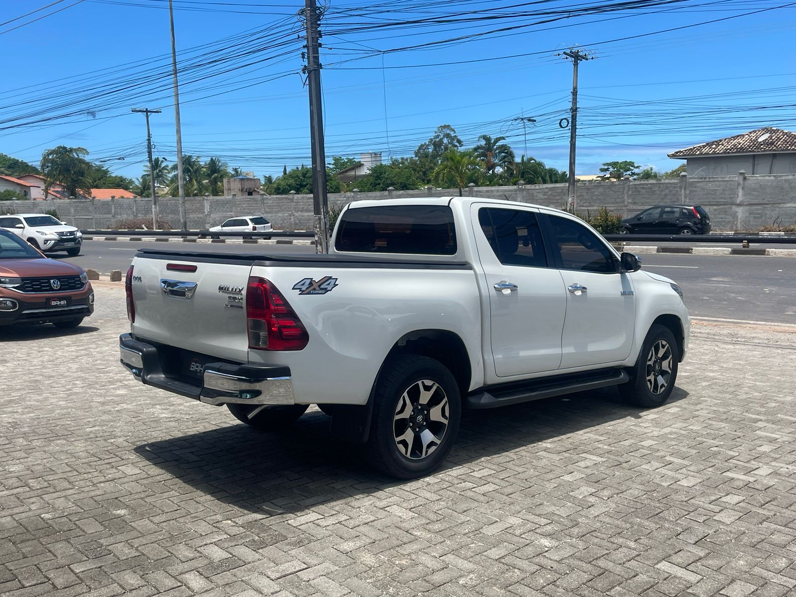 TOYOTA hilux 2.8 srv 4x4 cd 16v diesel 4p aut