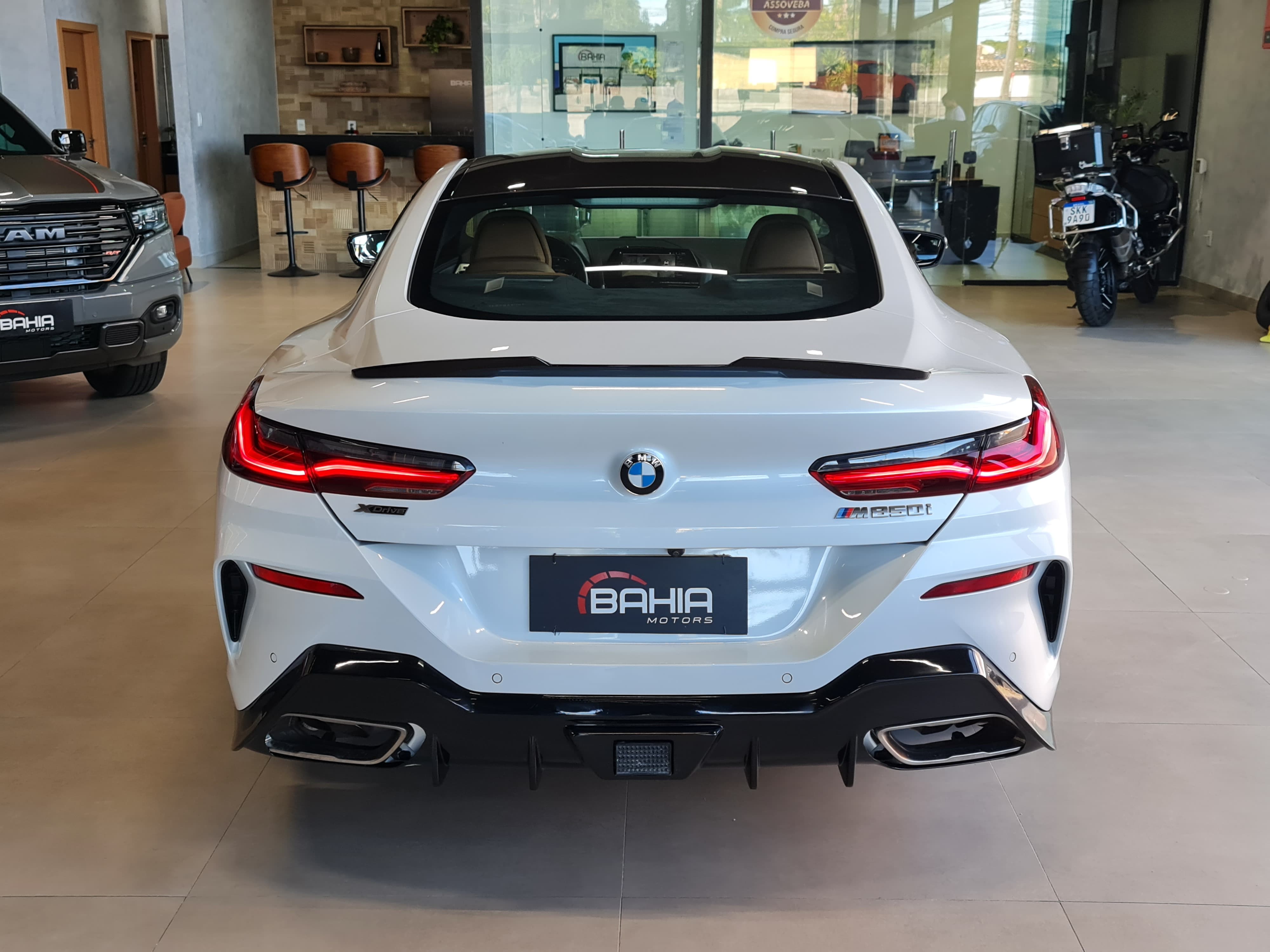 BMW M 850i
