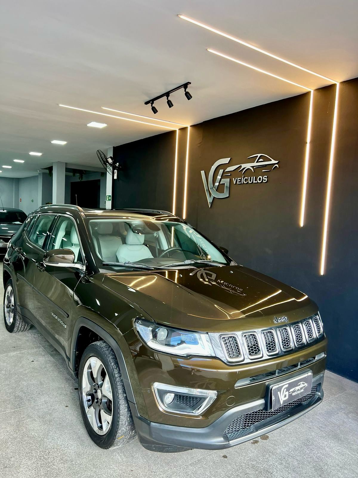 JEEP compass longitude f