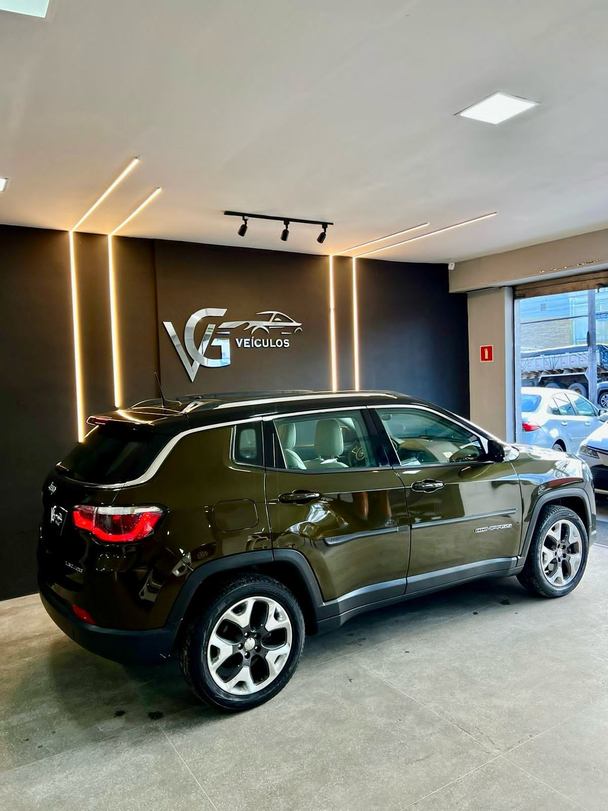 JEEP compass longitude f