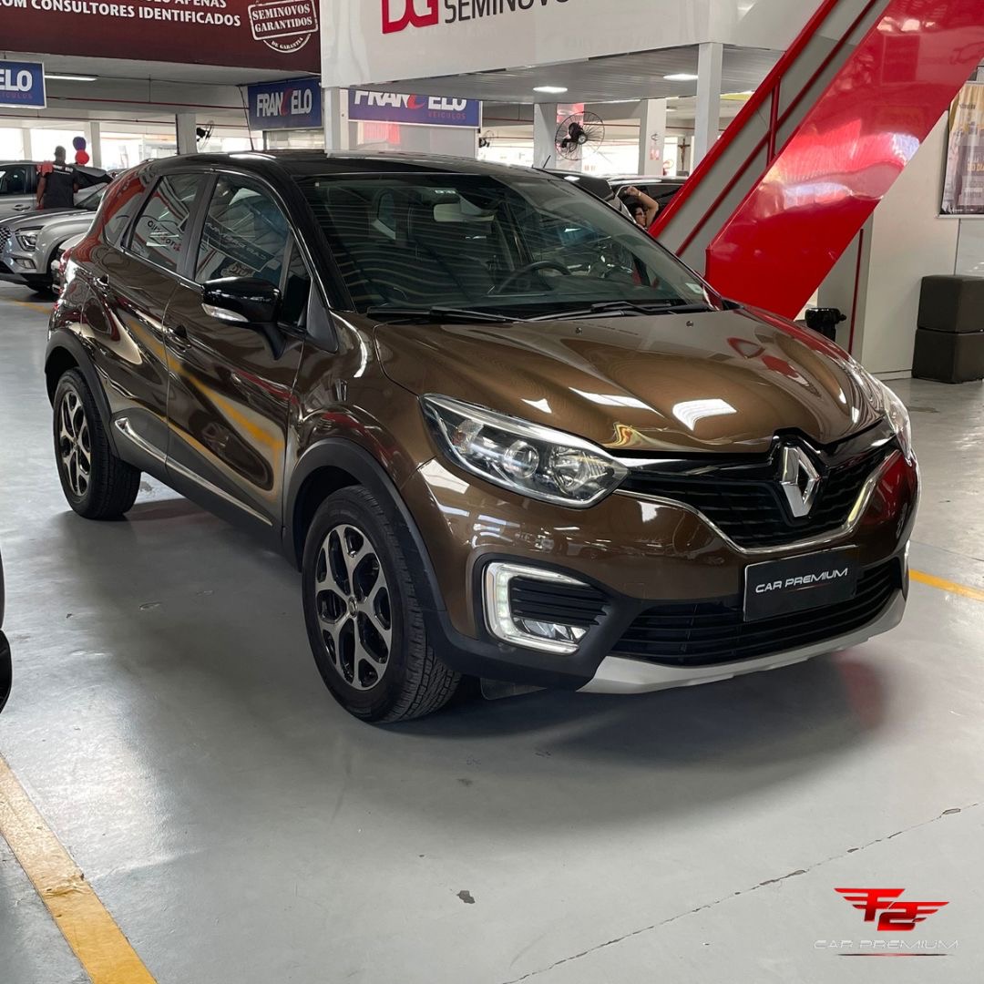 RENAULT captur intense