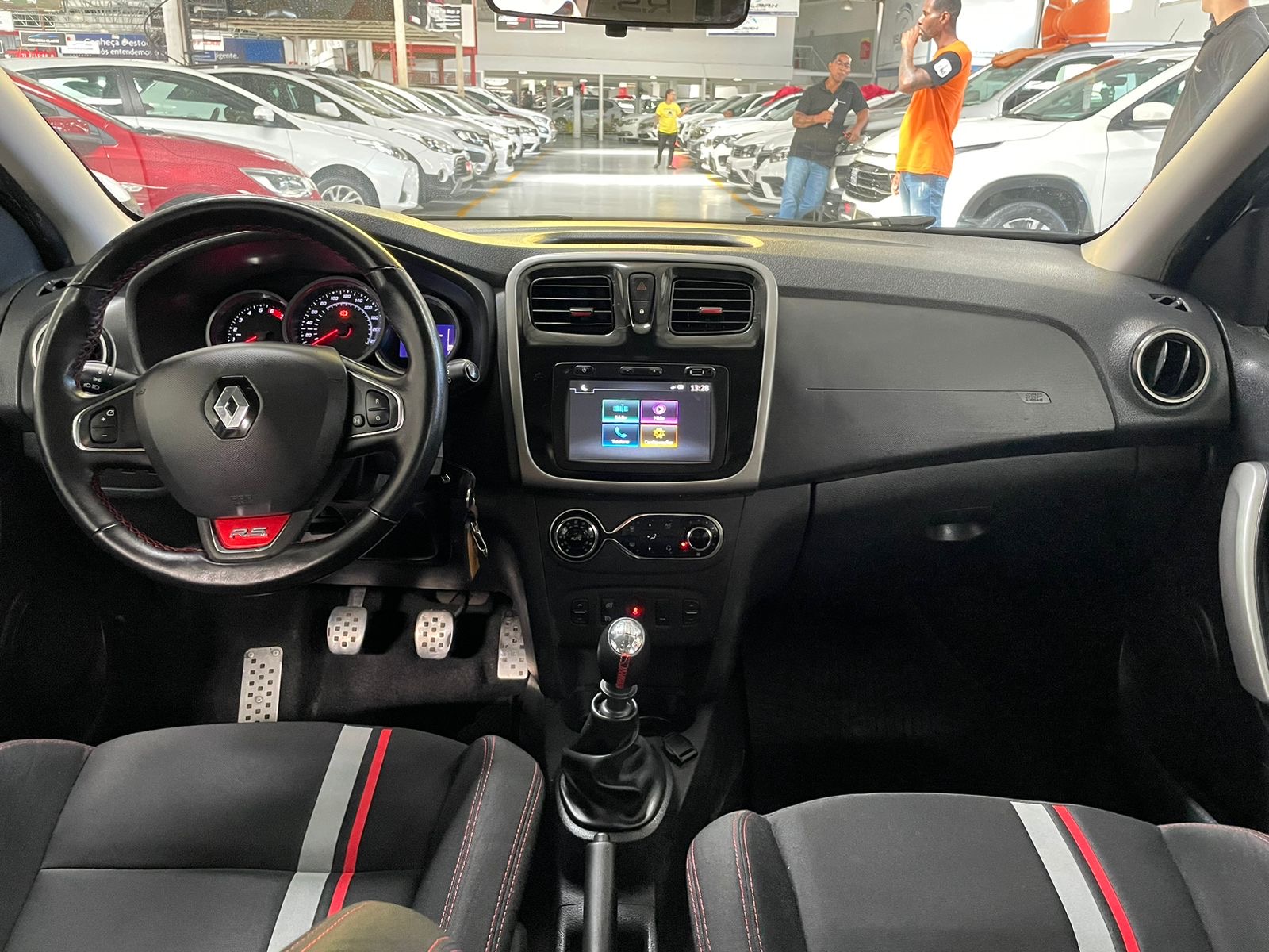 RENAULT SANDERO