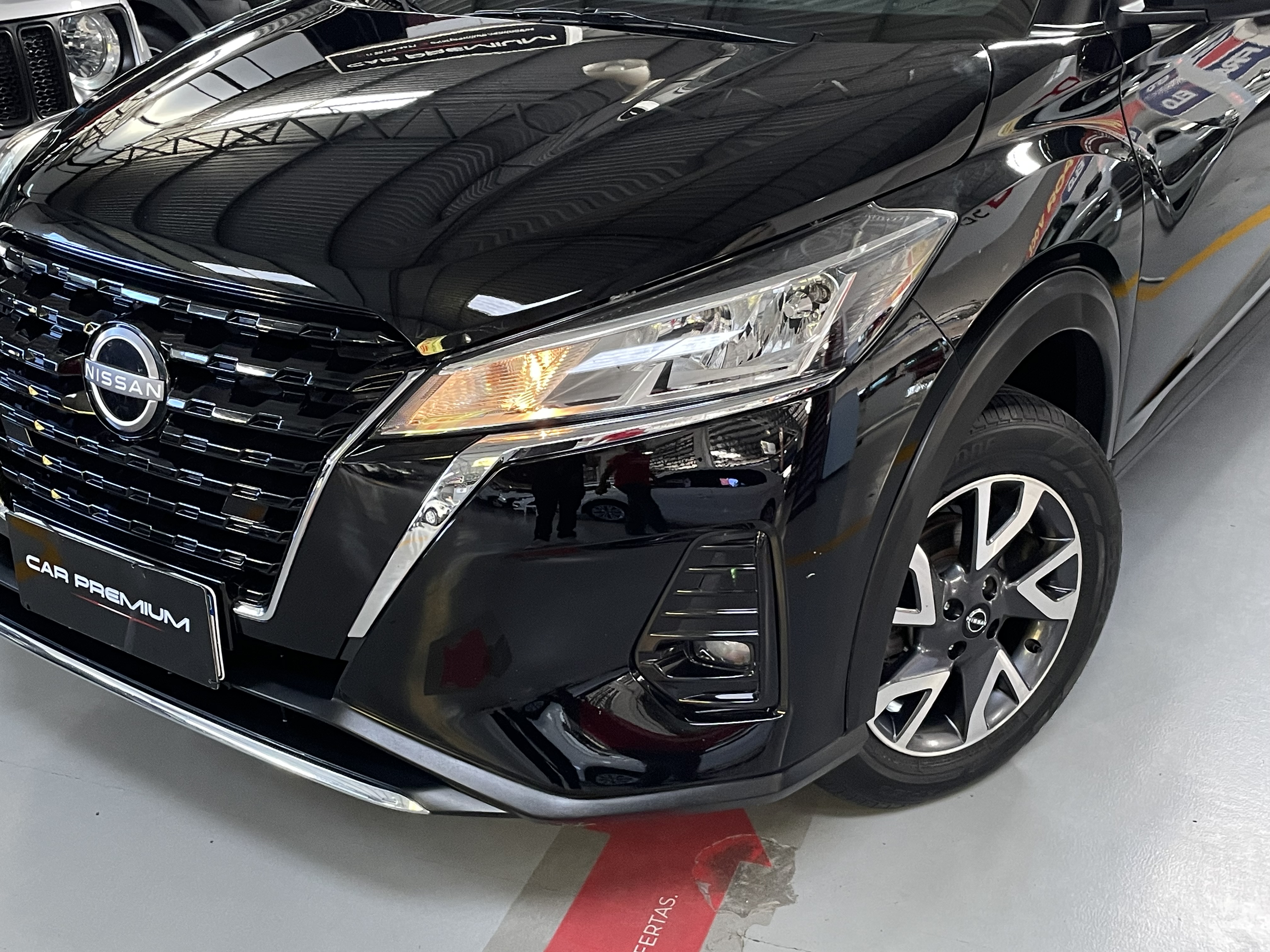 NISSAN KICKS