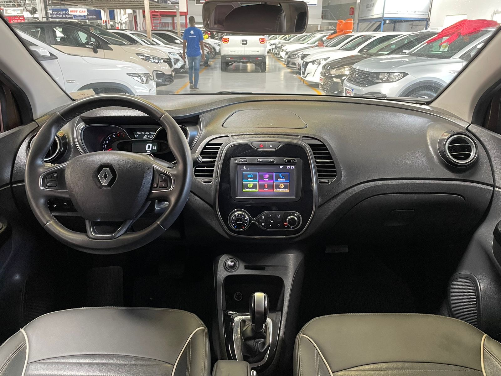 RENAULT captur intense