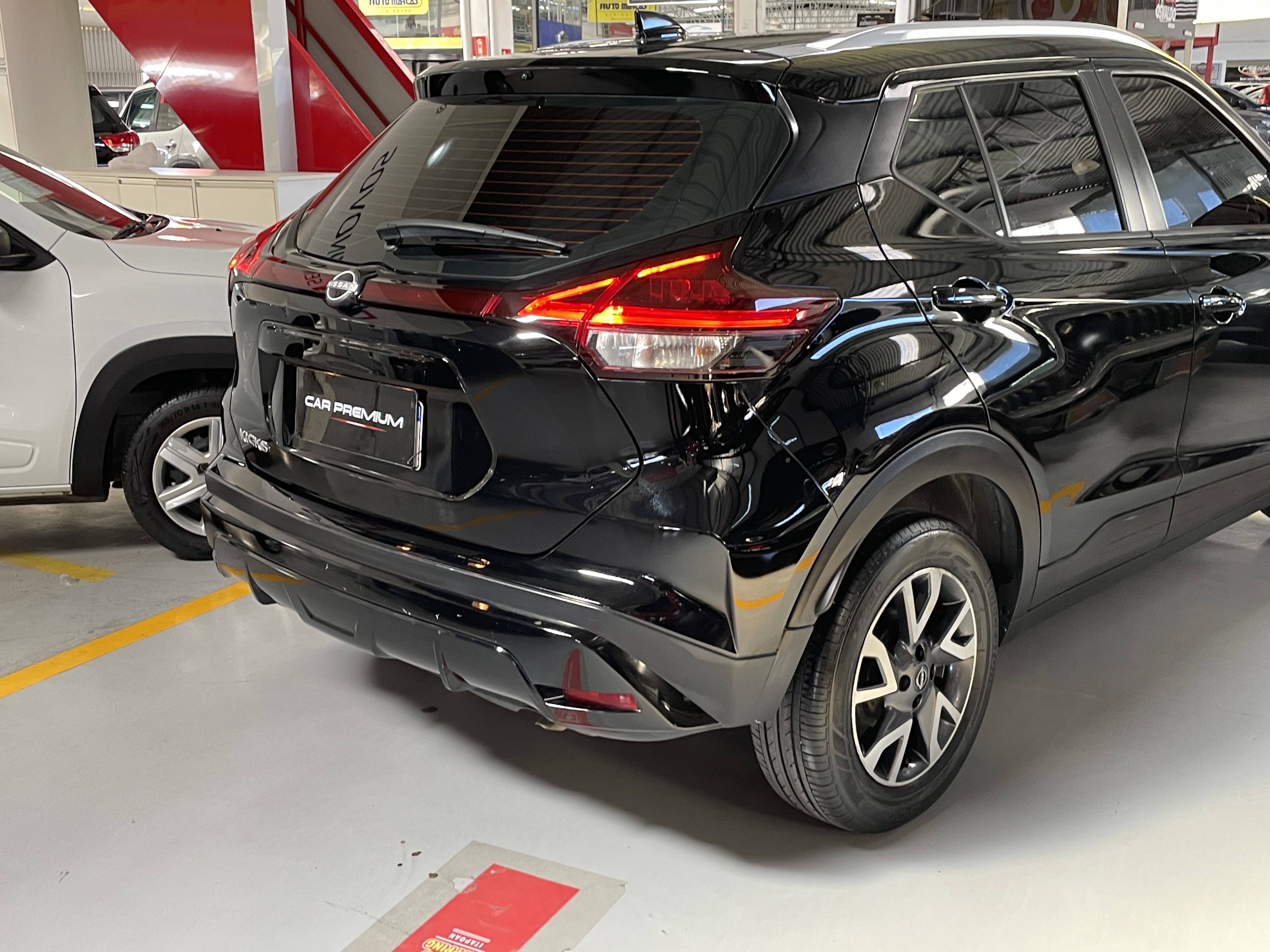 NISSAN KICKS
