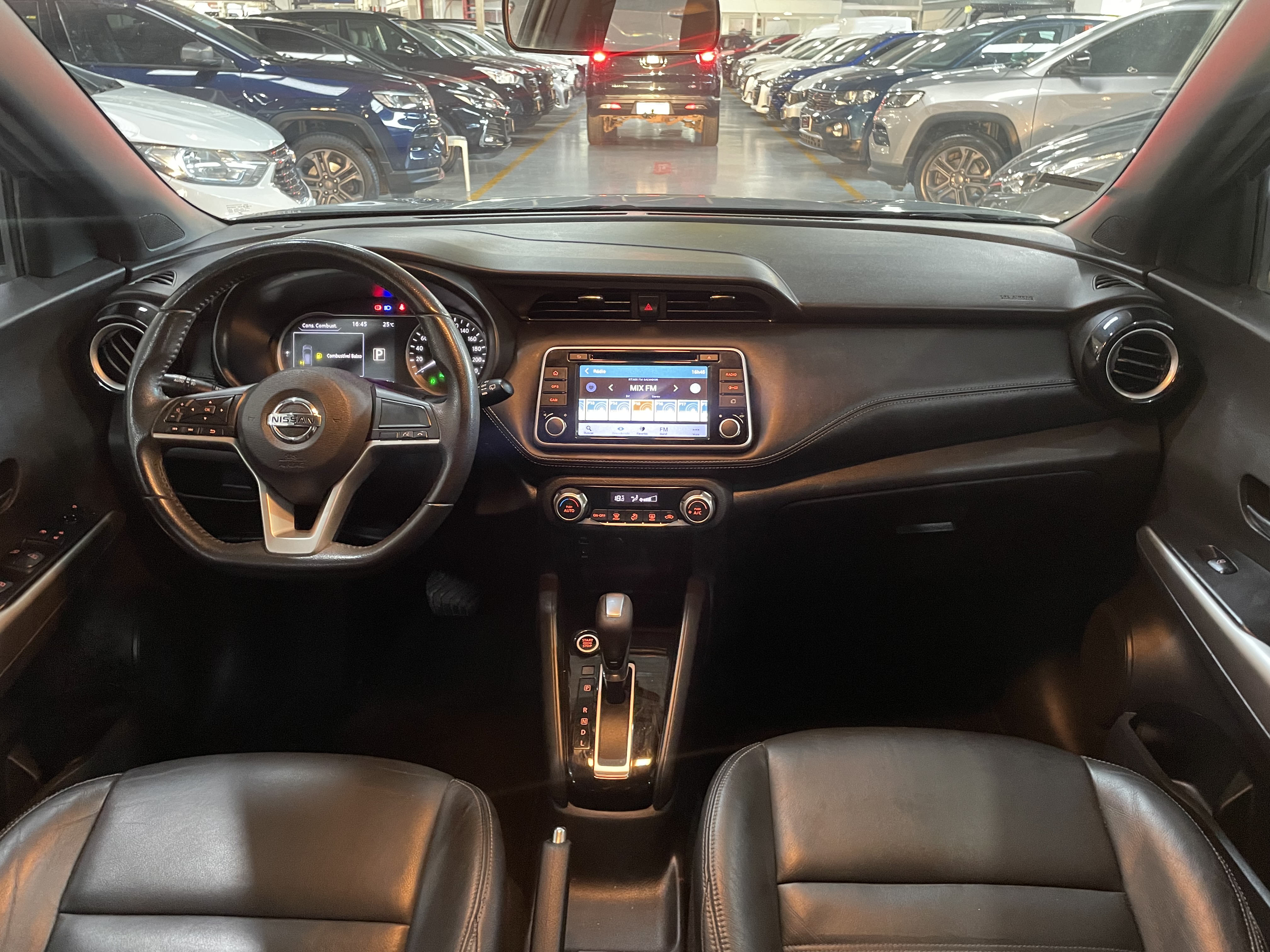 NISSAN KICKS
