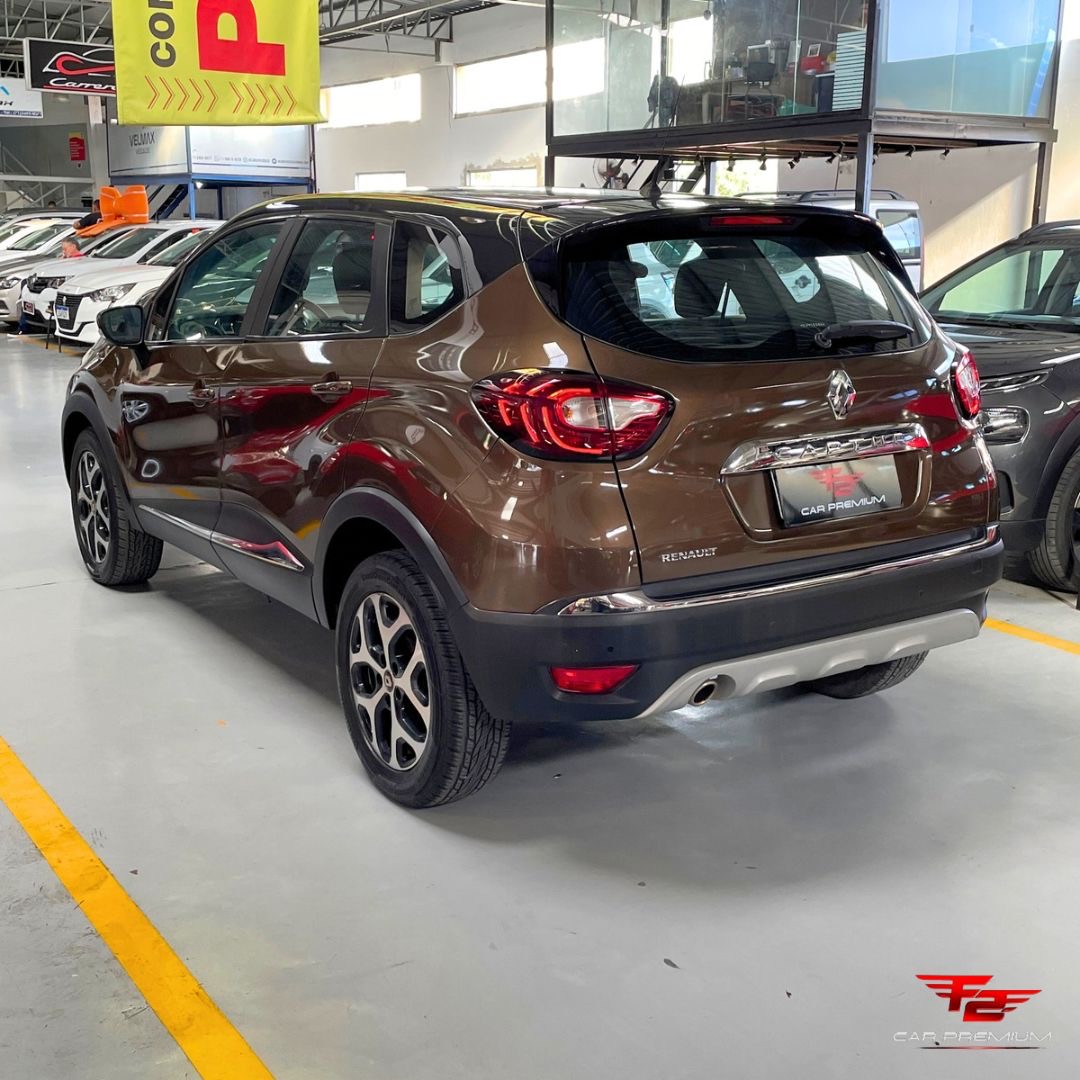 RENAULT captur intense