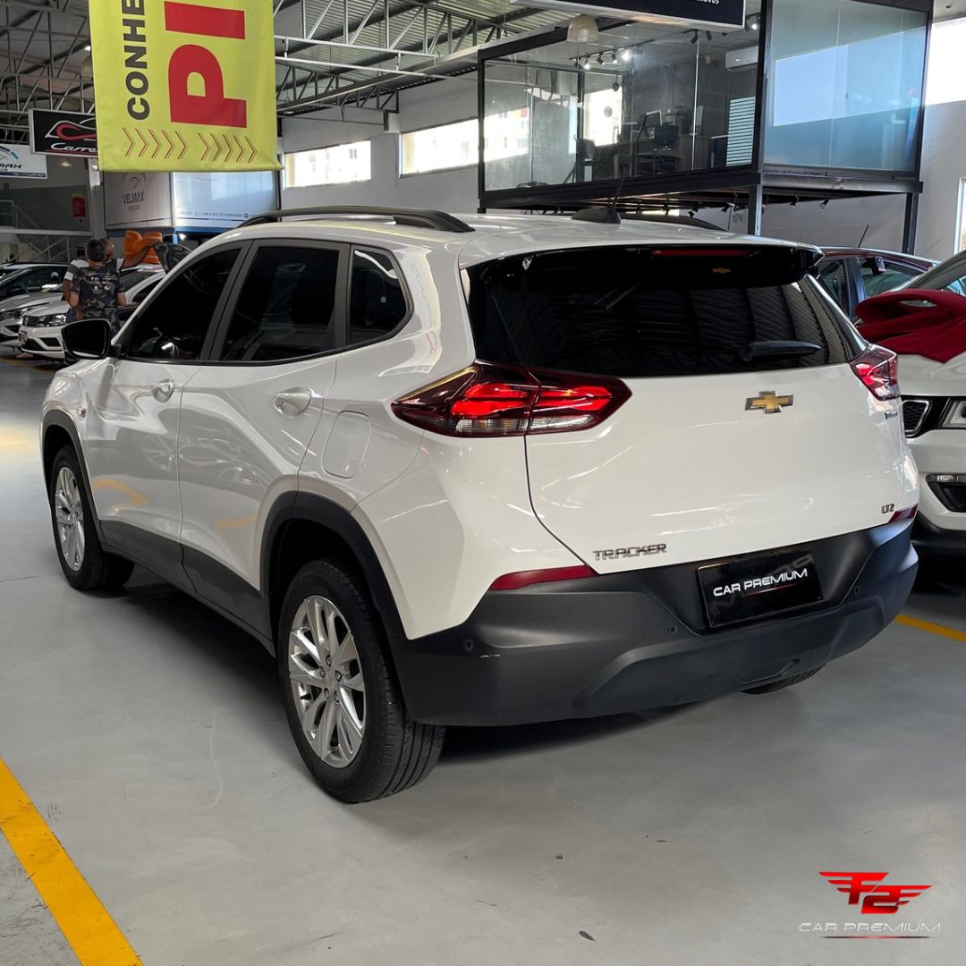 CHEVROLET TRACKER