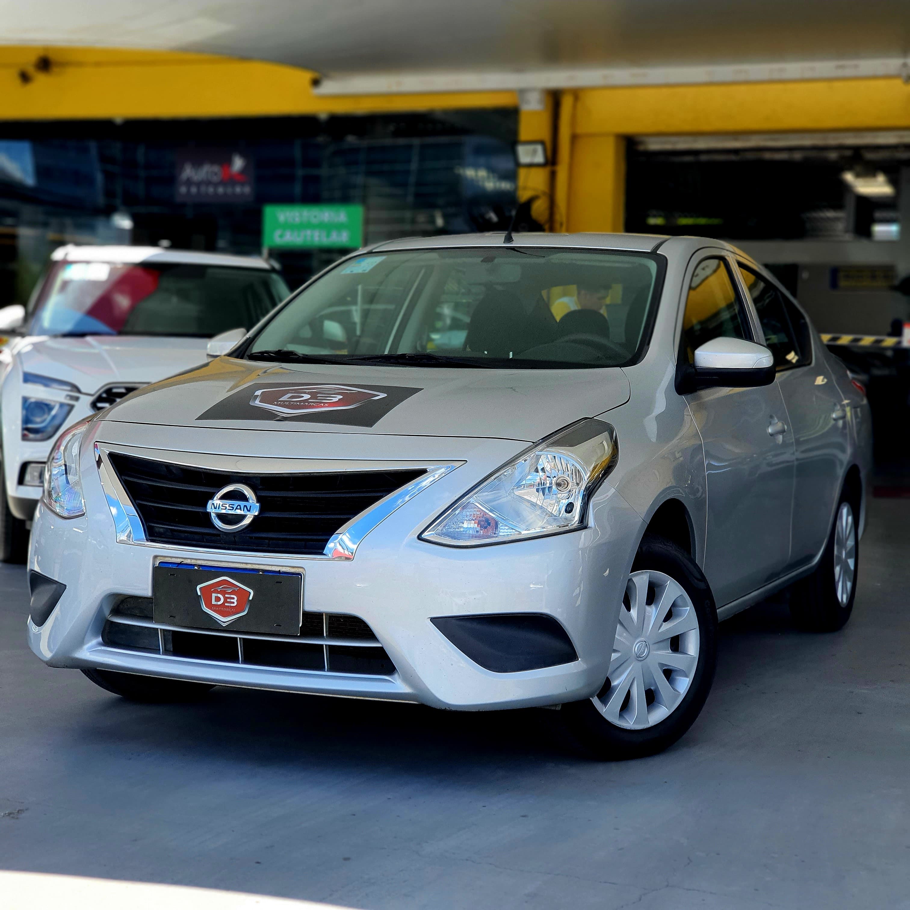 NISSAN VERSA