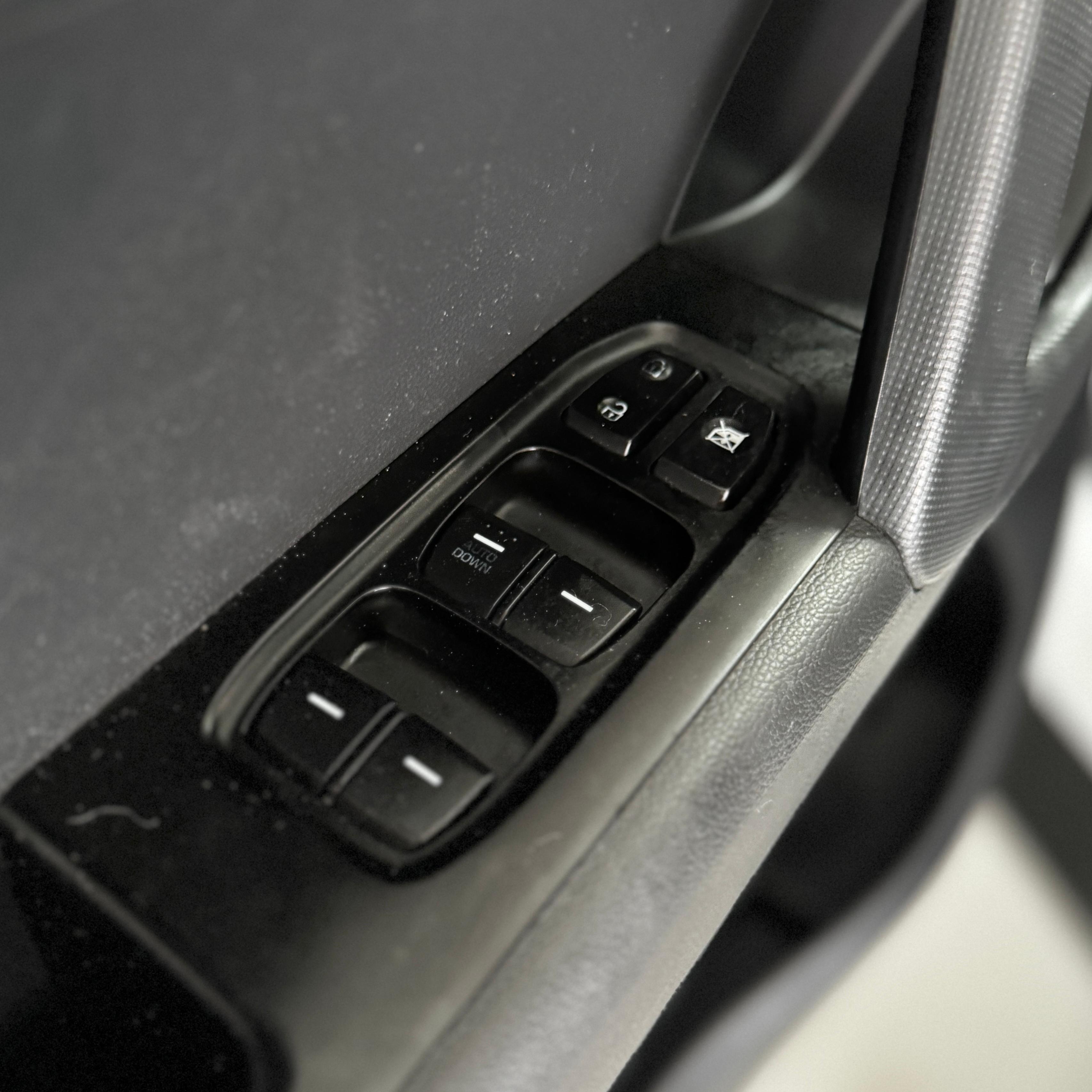 HYUNDAI creta 16a attitu