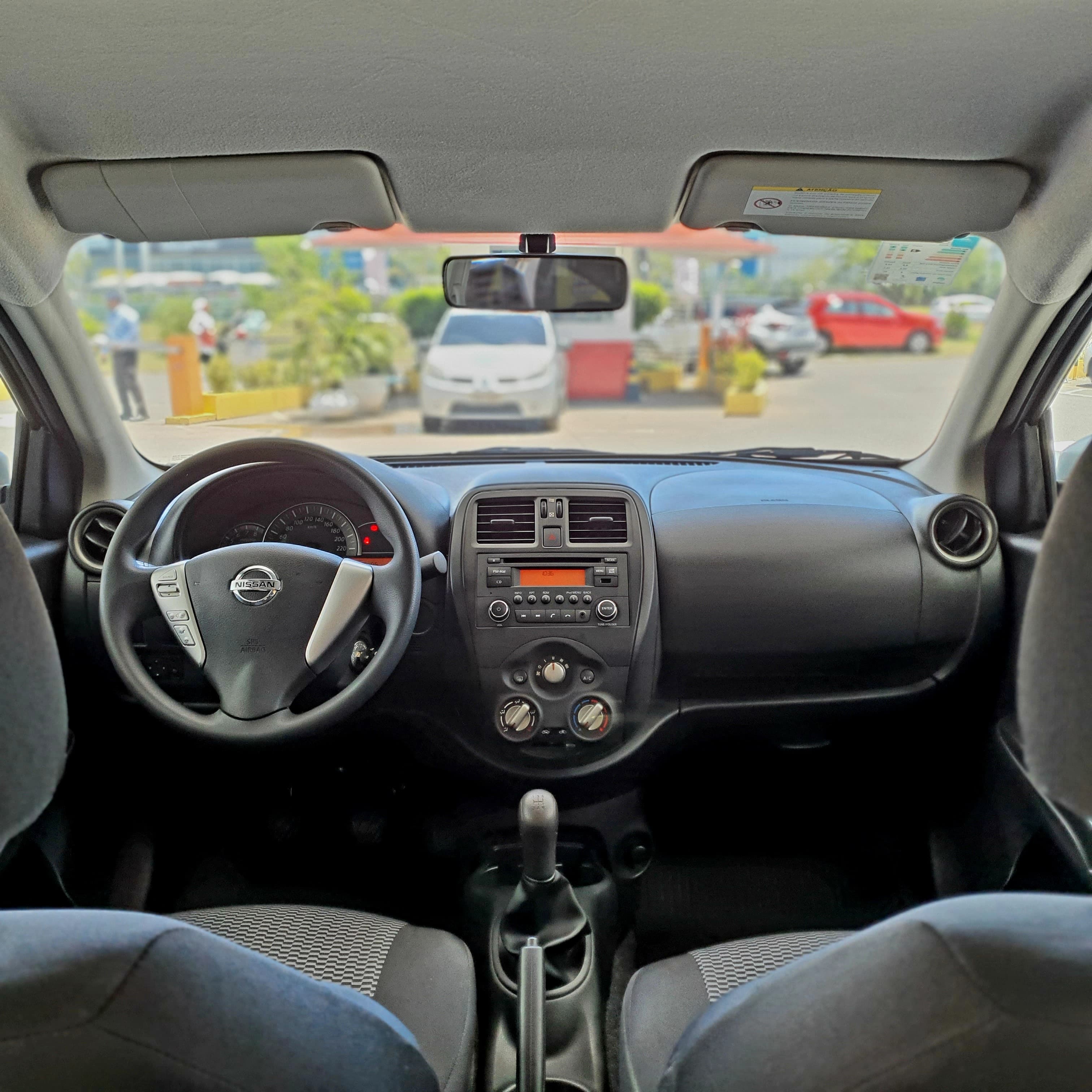 NISSAN VERSA