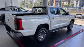 MITSUBISHI triton sport hpe