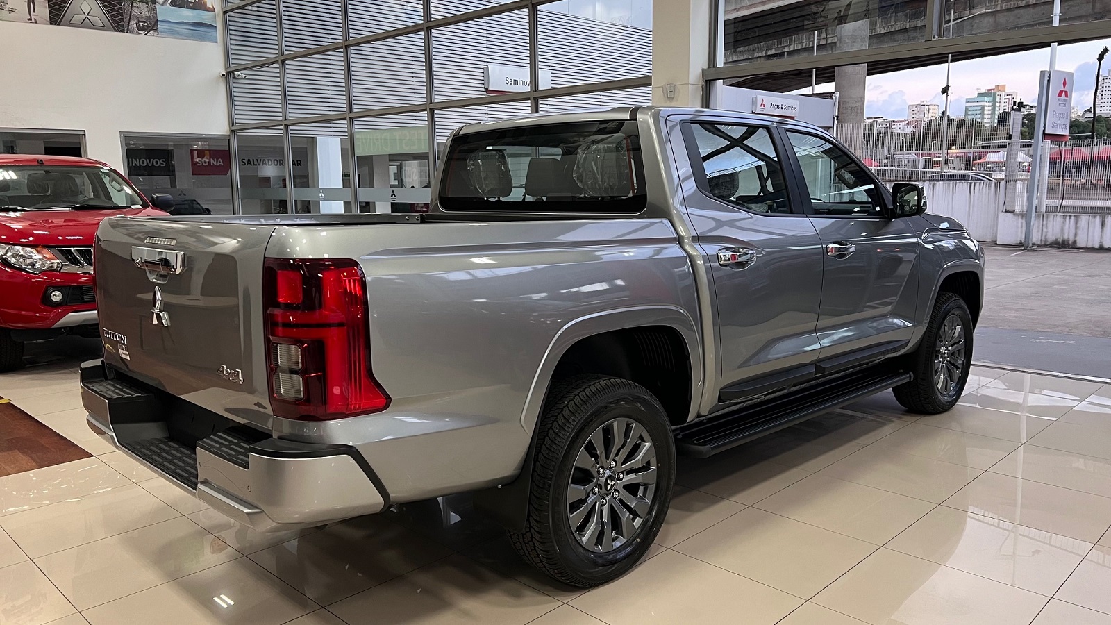 MITSUBISHI triton sport hpe
