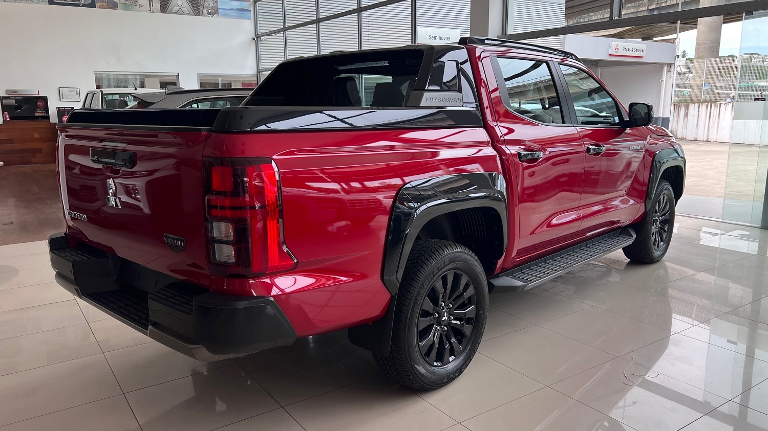 MITSUBISHI Triton Sport 