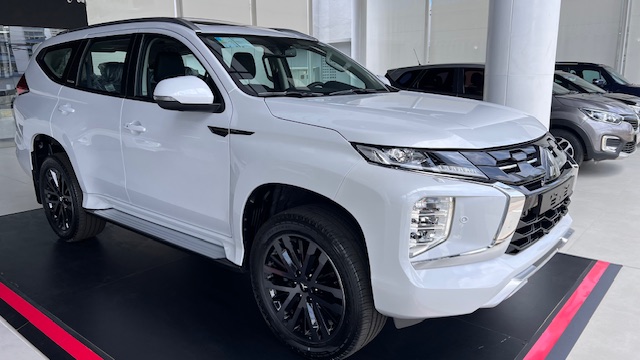 MITSUBISHI PAJERO SPORT