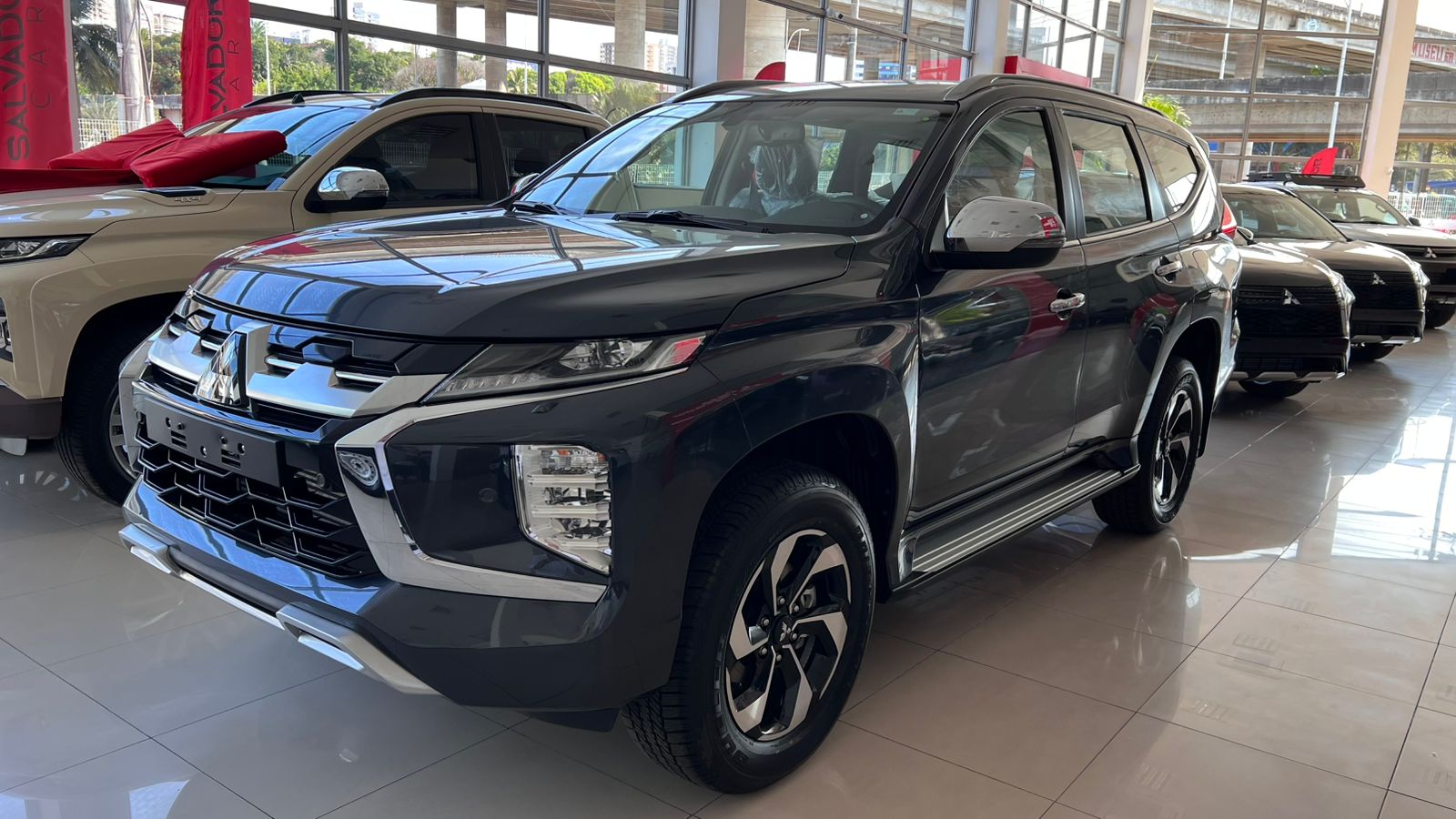 MITSUBISHI PAJERO SPORT