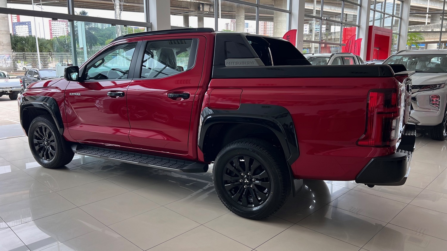 MITSUBISHI Triton Sport 