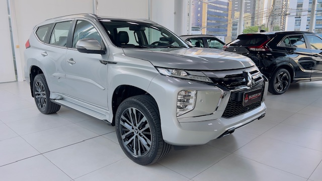 MITSUBISHI PAJERO SPORT