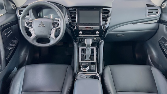 MITSUBISHI PAJERO SPORT