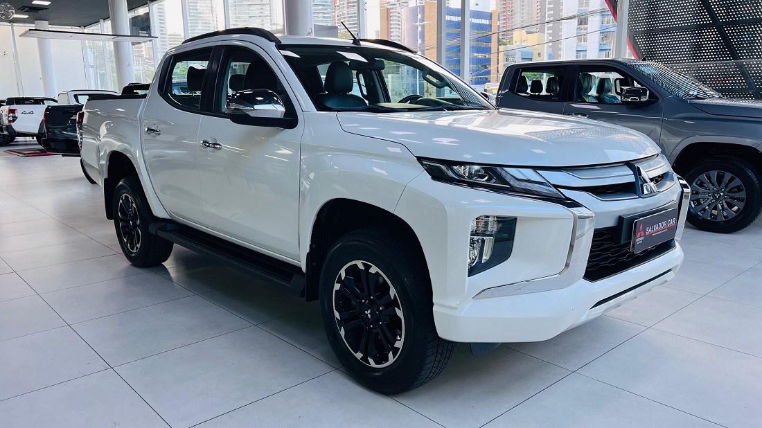 MITSUBISHI l200 triton sport hpe 2.4 cd diesel aut