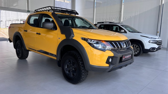 MITSUBISHI L200 TRITON